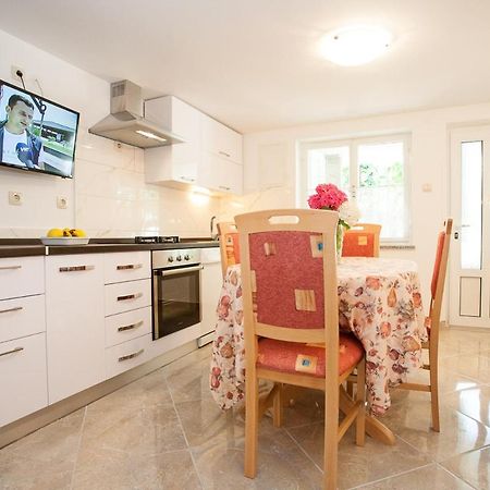 Apartments Melita 克尔克 外观 照片